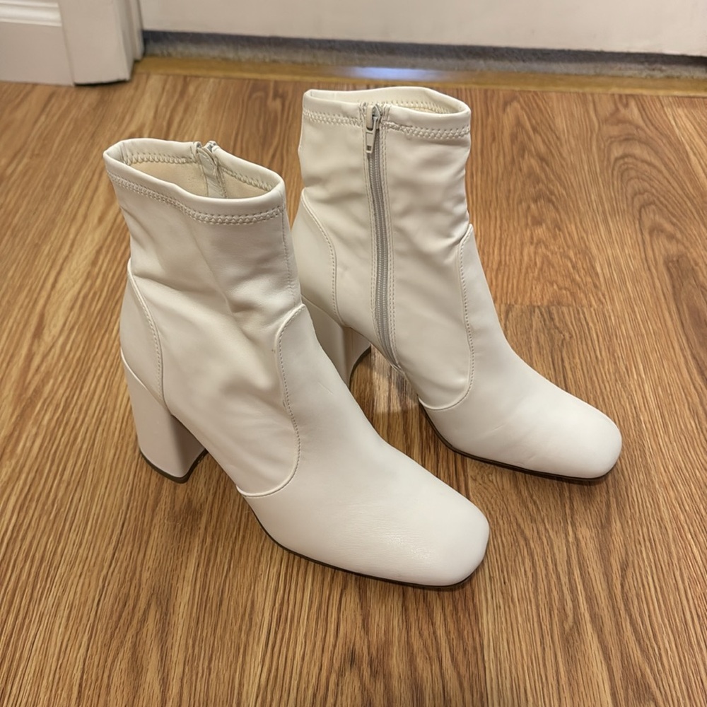 Heeled booties